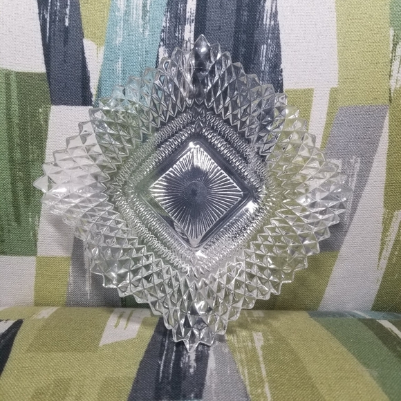 Vintage Indiana Glass Diamond Point Ruffle Edge Square Nut Candy Serving Dish - Picture 5 of 8